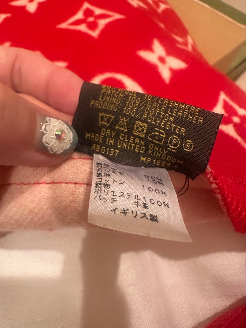 LOUIS VUITTON SUPREME クッション モノグラム