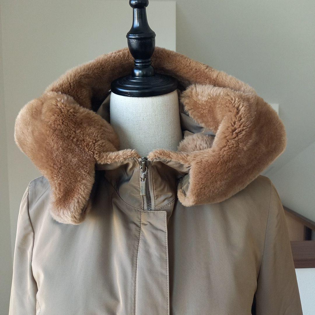 FOXEYフード付き ベージュ ロングコート
