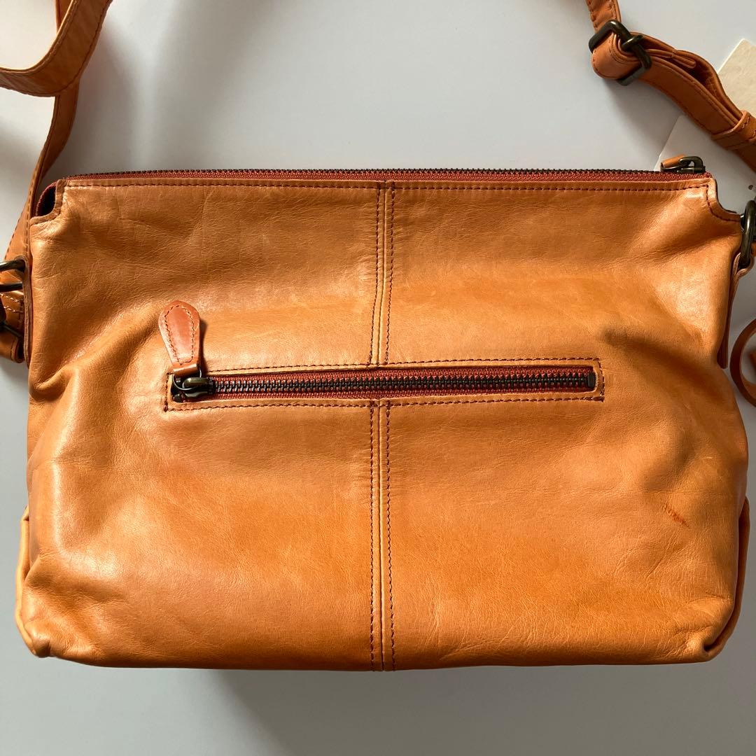 Dakota レザー ショルダーバッグ ブラウン