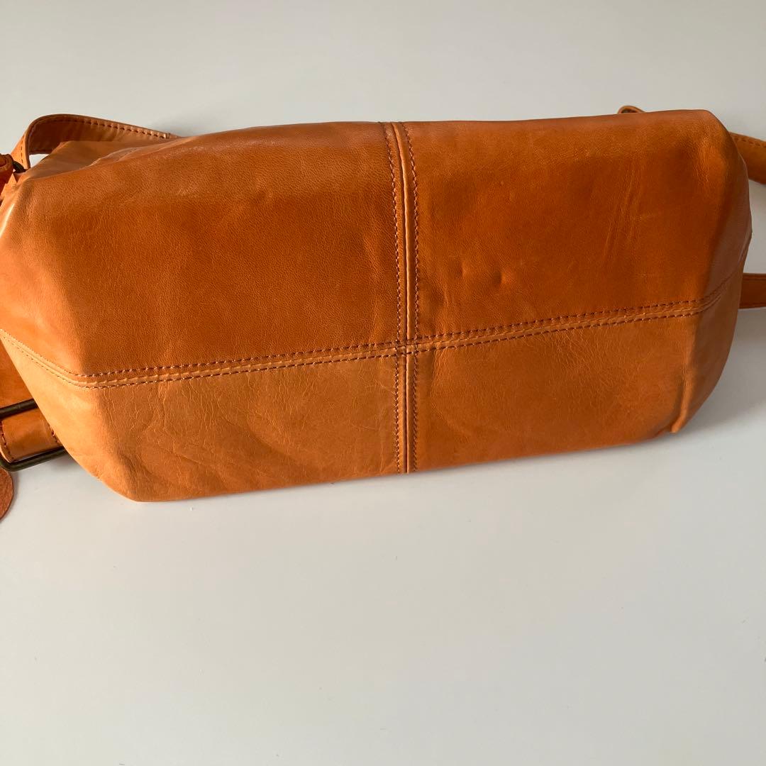 Dakota レザー ショルダーバッグ ブラウン