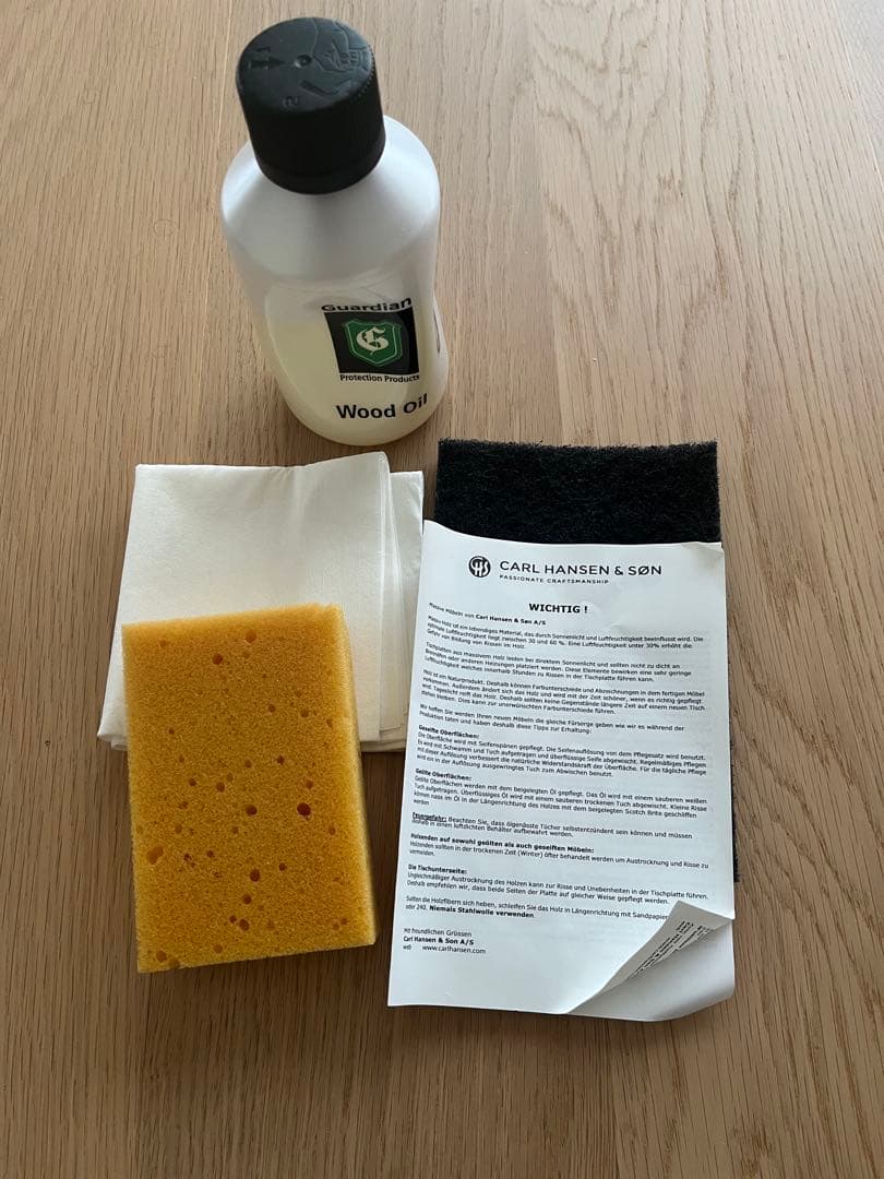 カールハンセン&サン ハンスJウェグナー　CH008コーヒーテーブル