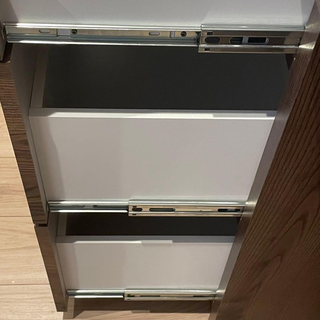 【✴︎最終値下げ】 LOWYA 食器棚 アンティーク調ゴミ箱収納タイプ