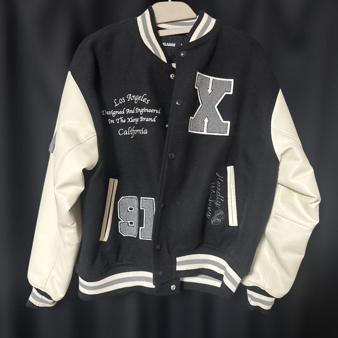 XLARGE スタジャン 黒と白 バイカラー