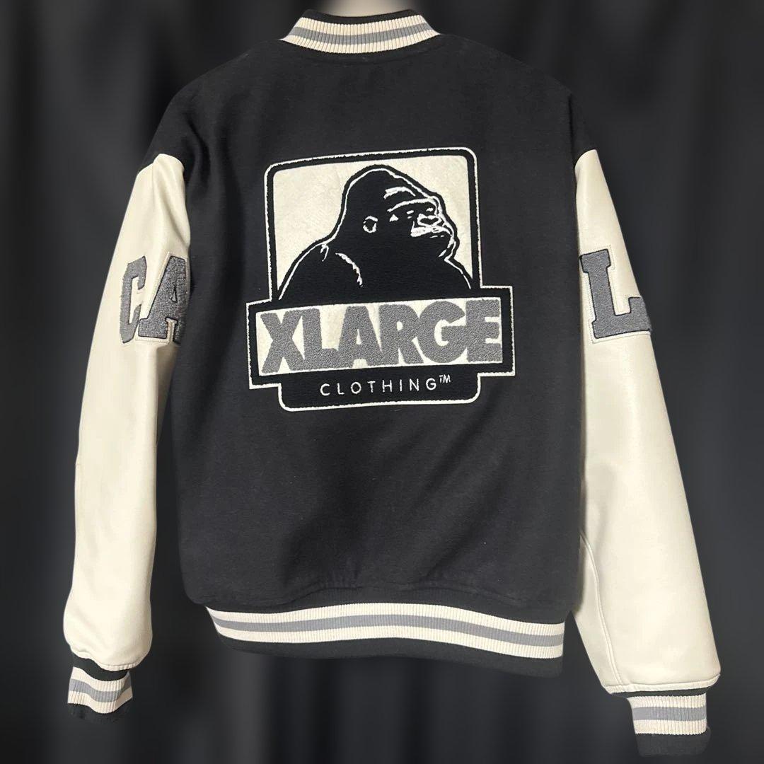 XLARGE スタジャン 黒と白 バイカラー