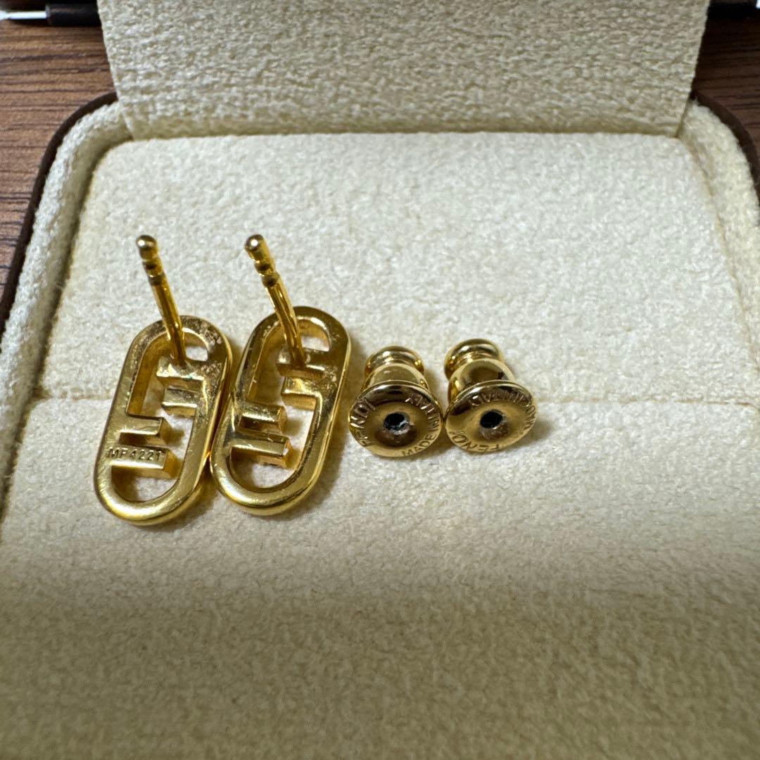 FENDI オーロックピアス