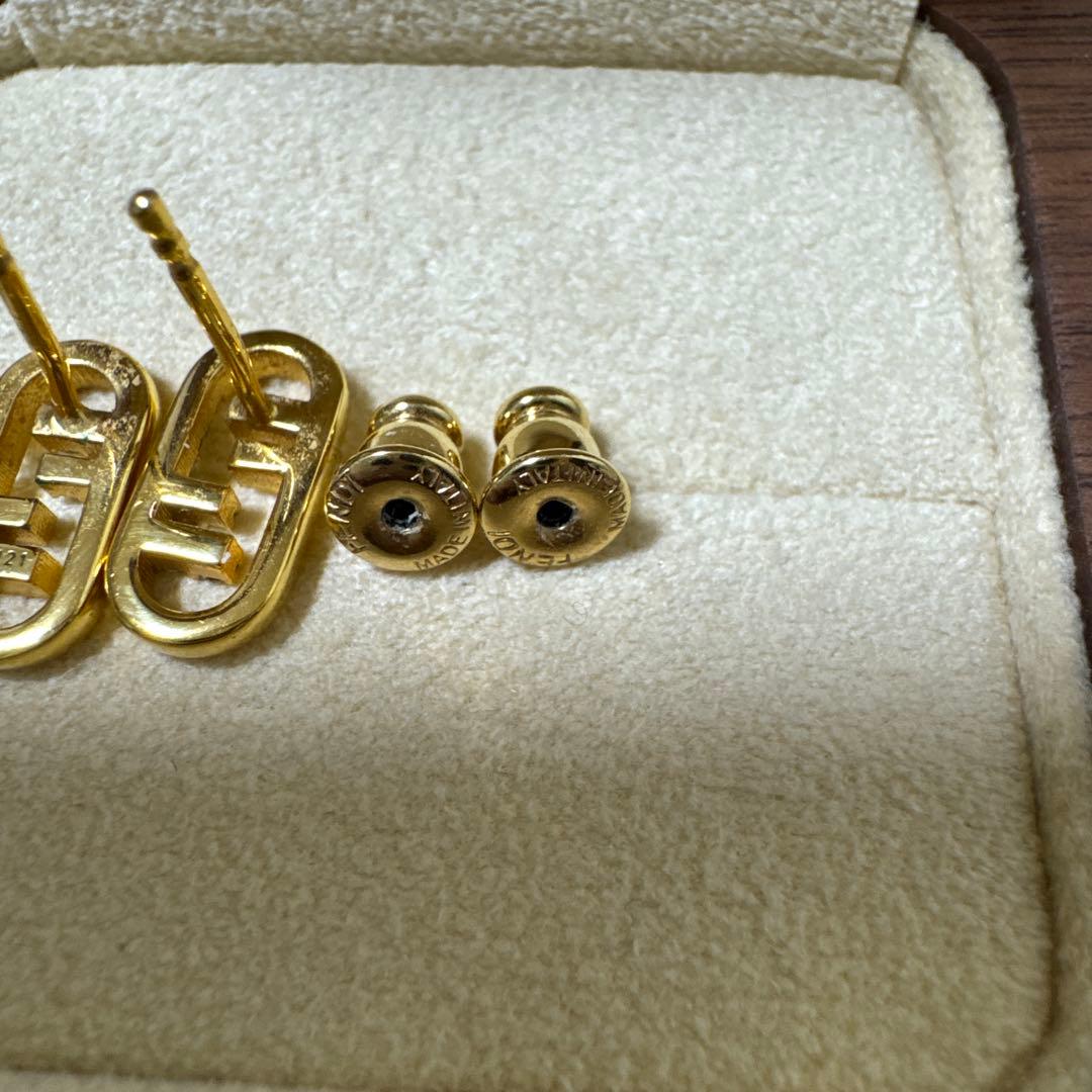 FENDI オーロックピアス