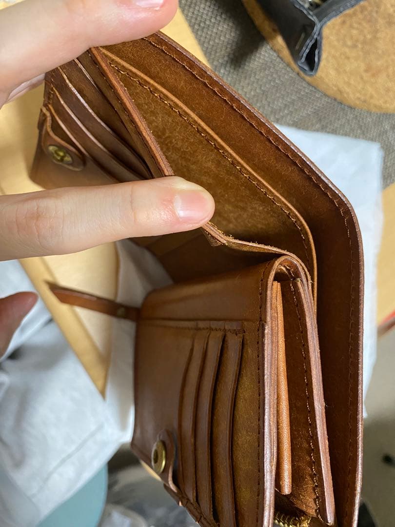 Ryu 超希少美品　イタリア牛革　入手困難 本革 二つ折り財布 ブラウン