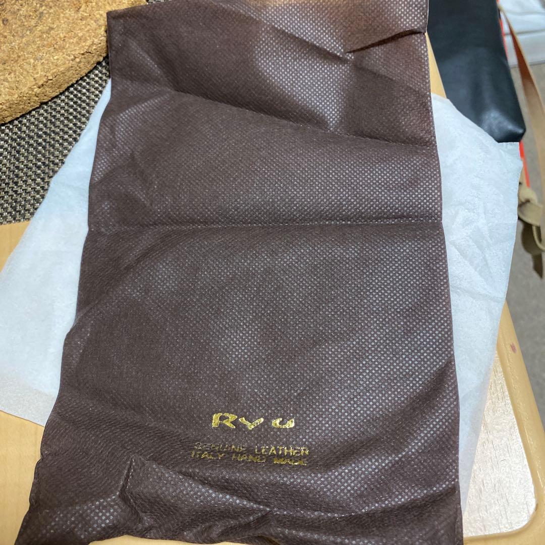 Ryu 超希少美品　イタリア牛革　入手困難 本革 二つ折り財布 ブラウン