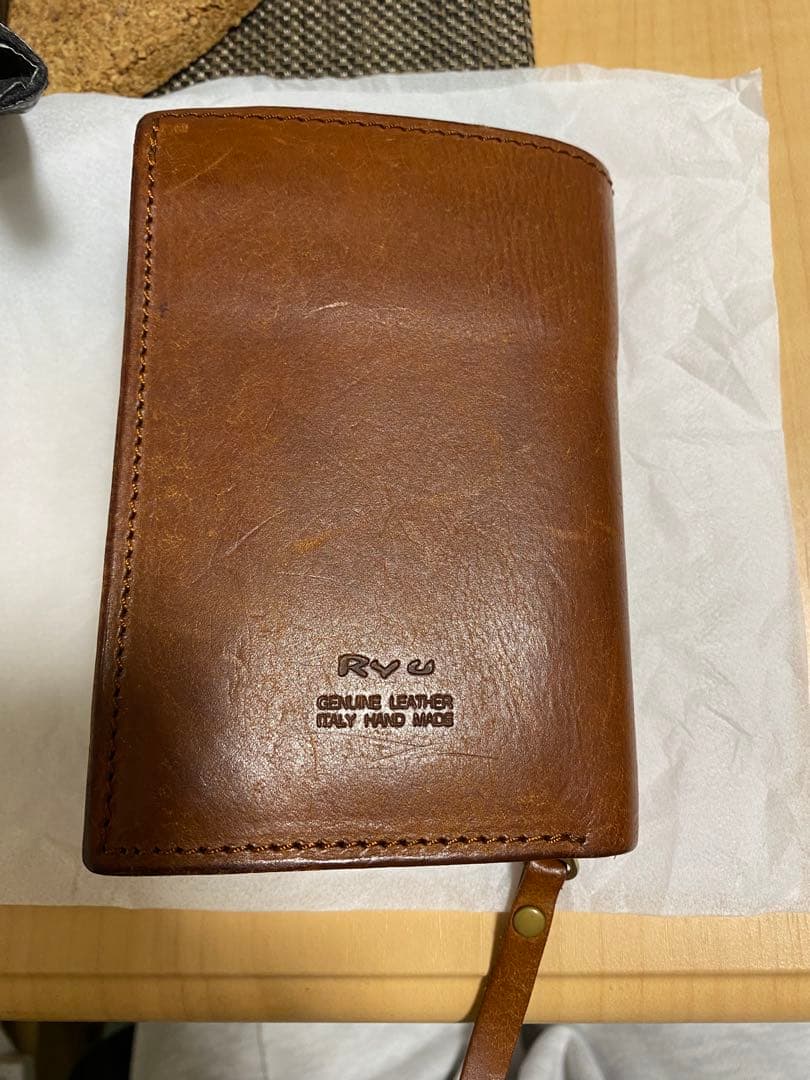 Ryu 超希少美品　イタリア牛革　入手困難 本革 二つ折り財布 ブラウン