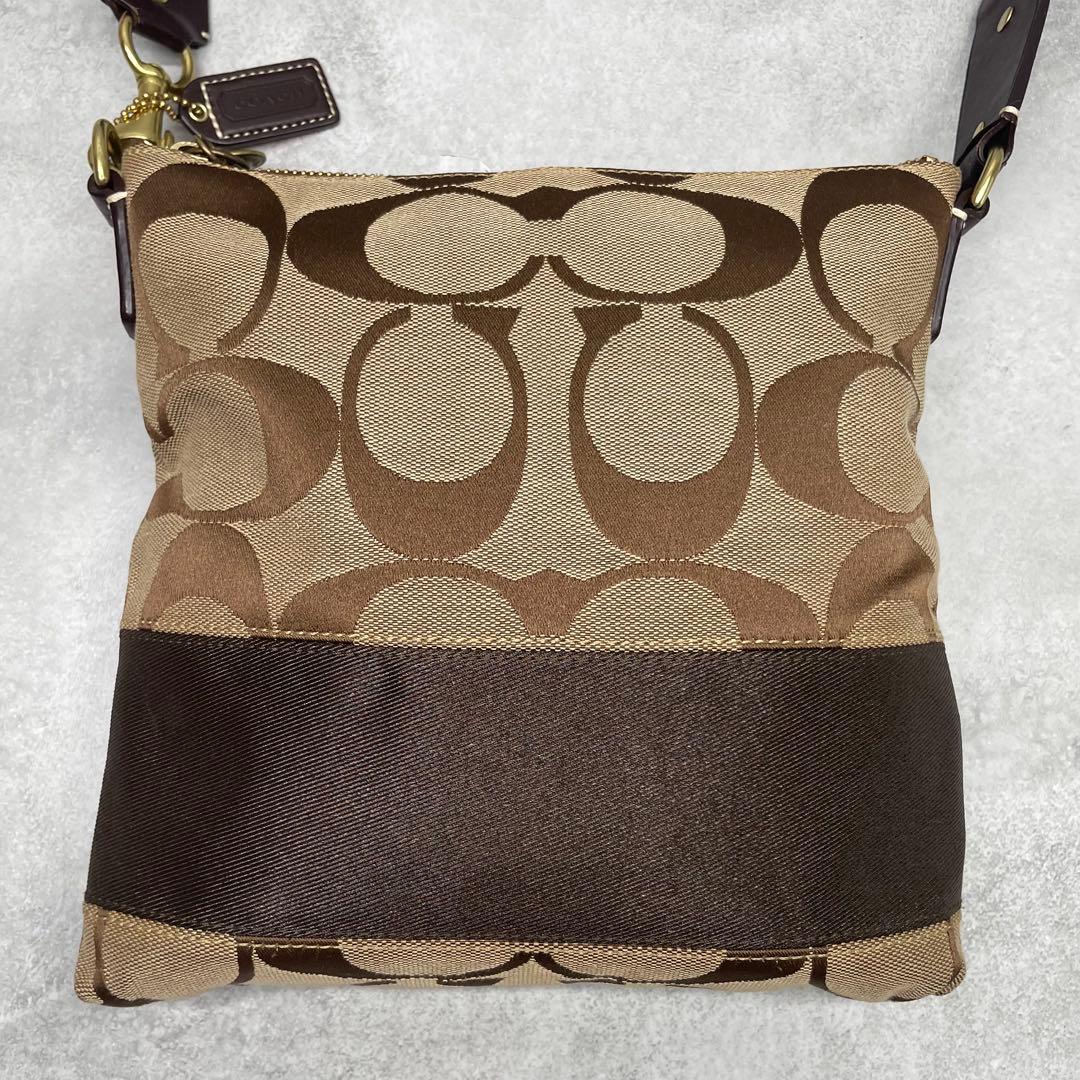 美品✨コーチ ショルダーバッグ キャンバス 肩掛け 斜め掛け シグネチャー