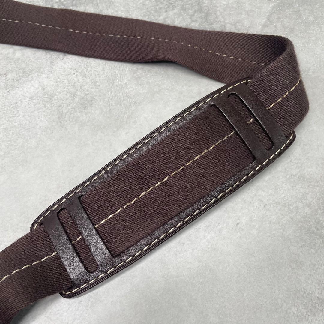 美品✨コーチ ショルダーバッグ キャンバス 肩掛け 斜め掛け シグネチャー