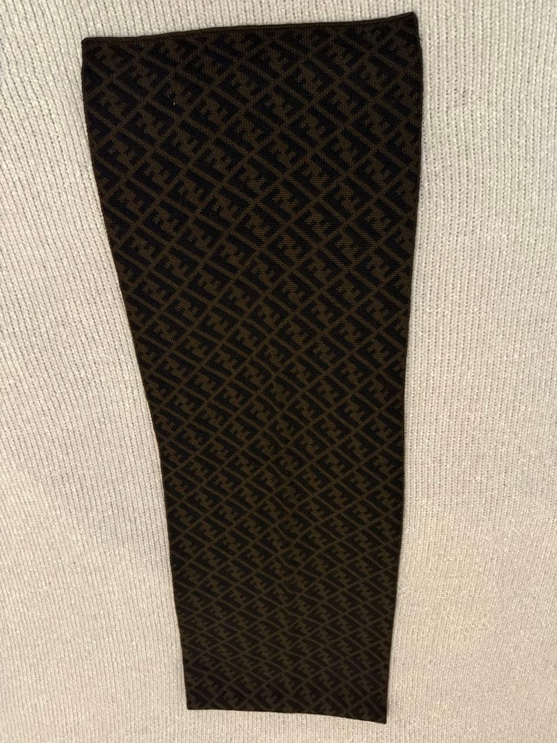 FENDI マフラー 美品