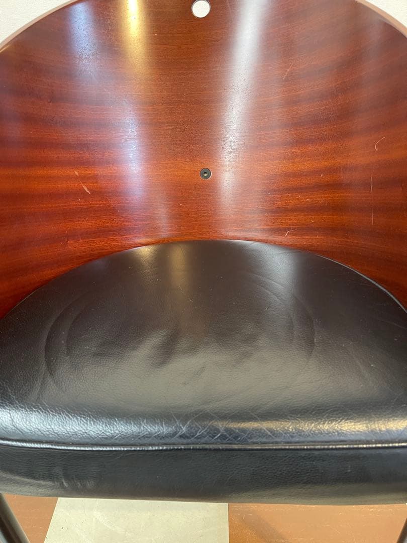 腰痛に優しい　フィリップスタルク　コステスチェア