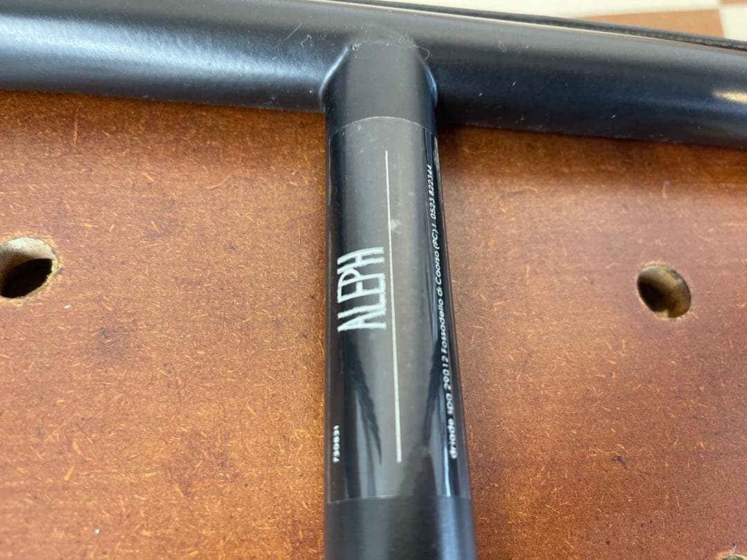 腰痛に優しい　フィリップスタルク　コステスチェア