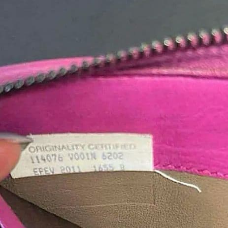 ボッテガヴェネタ マゼンタ ラウンドファスナー長財布❤