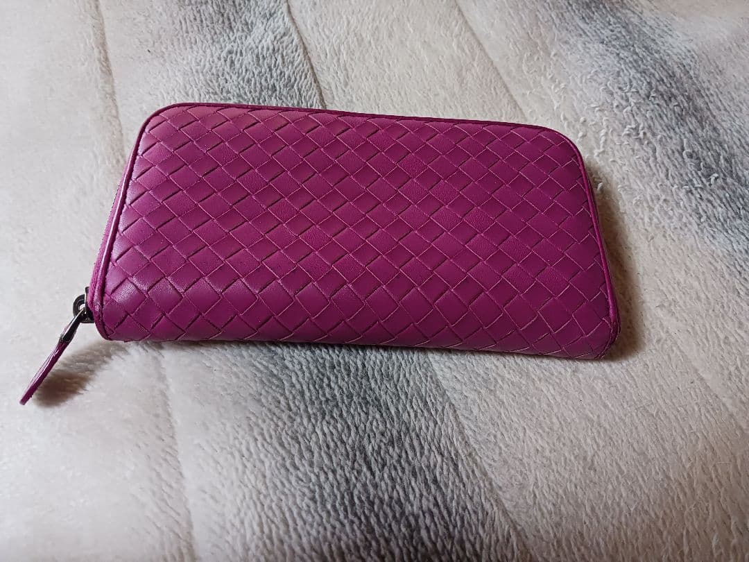 ボッテガヴェネタ マゼンタ ラウンドファスナー長財布❤