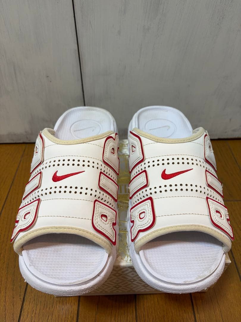 エア モア アップテンポ スライド サンダル　ホワイト/レッド27cm