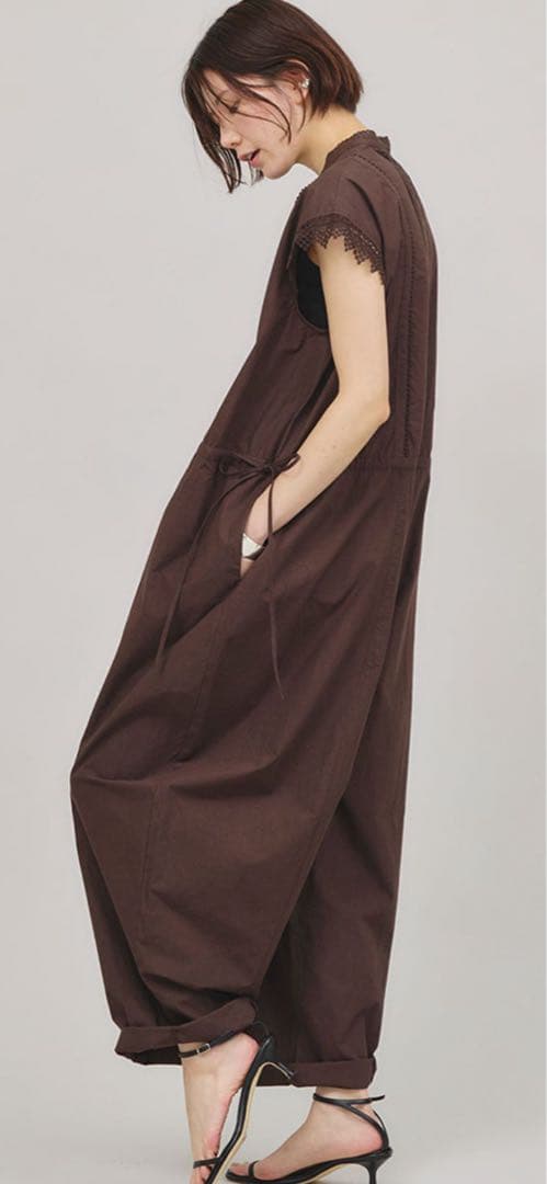 カレンソロジー　完売　ダークブラウン フリル付き　オールインワン