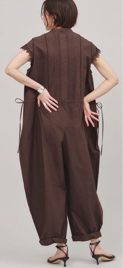 カレンソロジー　完売　ダークブラウン フリル付き　オールインワン