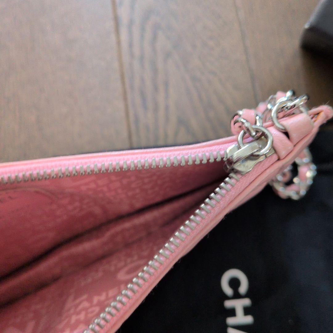 CHANEL ピンク レザー チェーンバッグ
