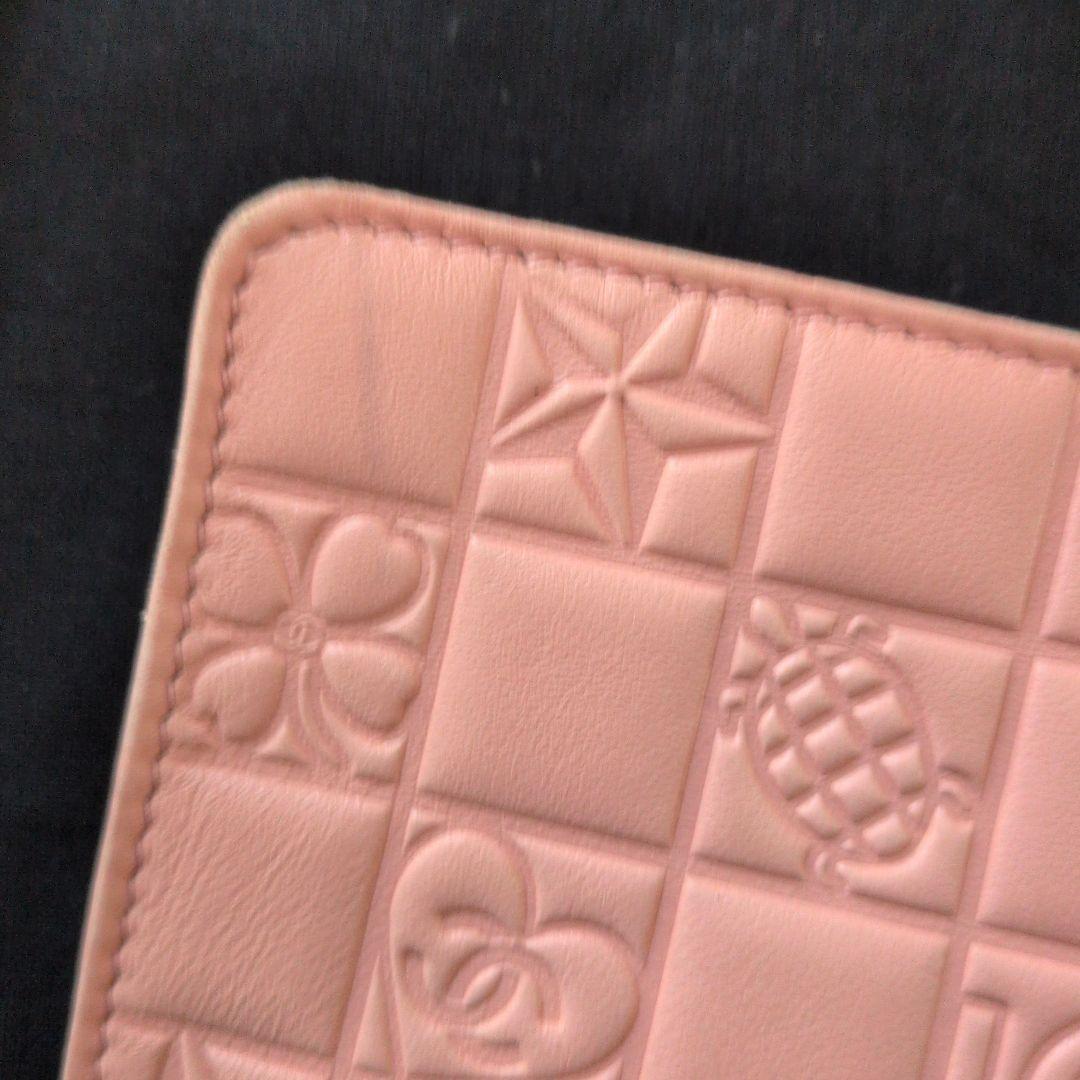 CHANEL ピンク レザー チェーンバッグ