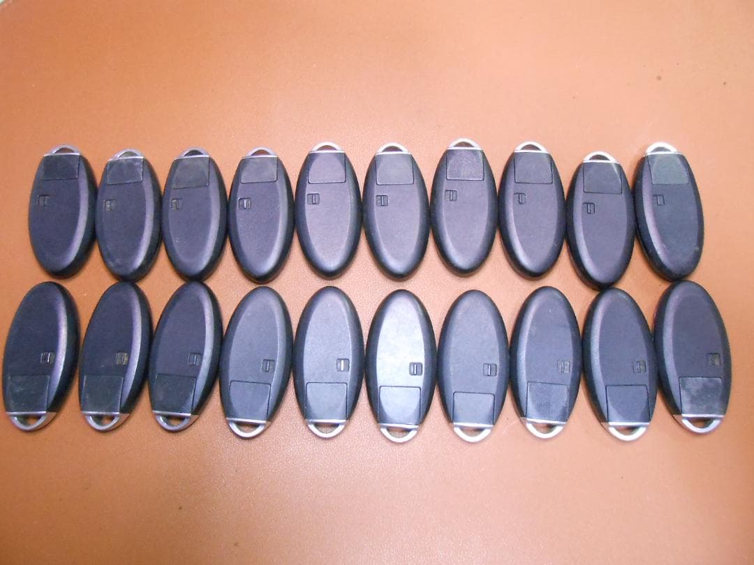 まとめ売り　日産の スマートキー インテリキー20個の出品です。