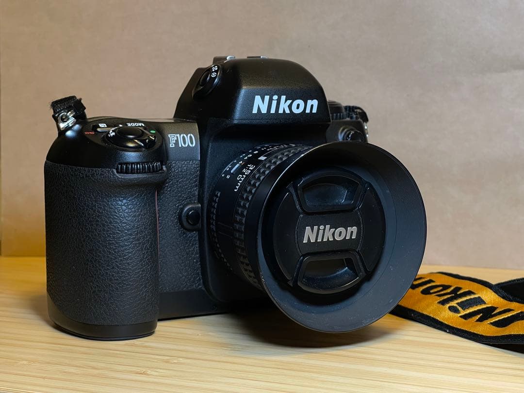 極美品Nikon F100 NIKKOR 35mmF2Dレンズ付き