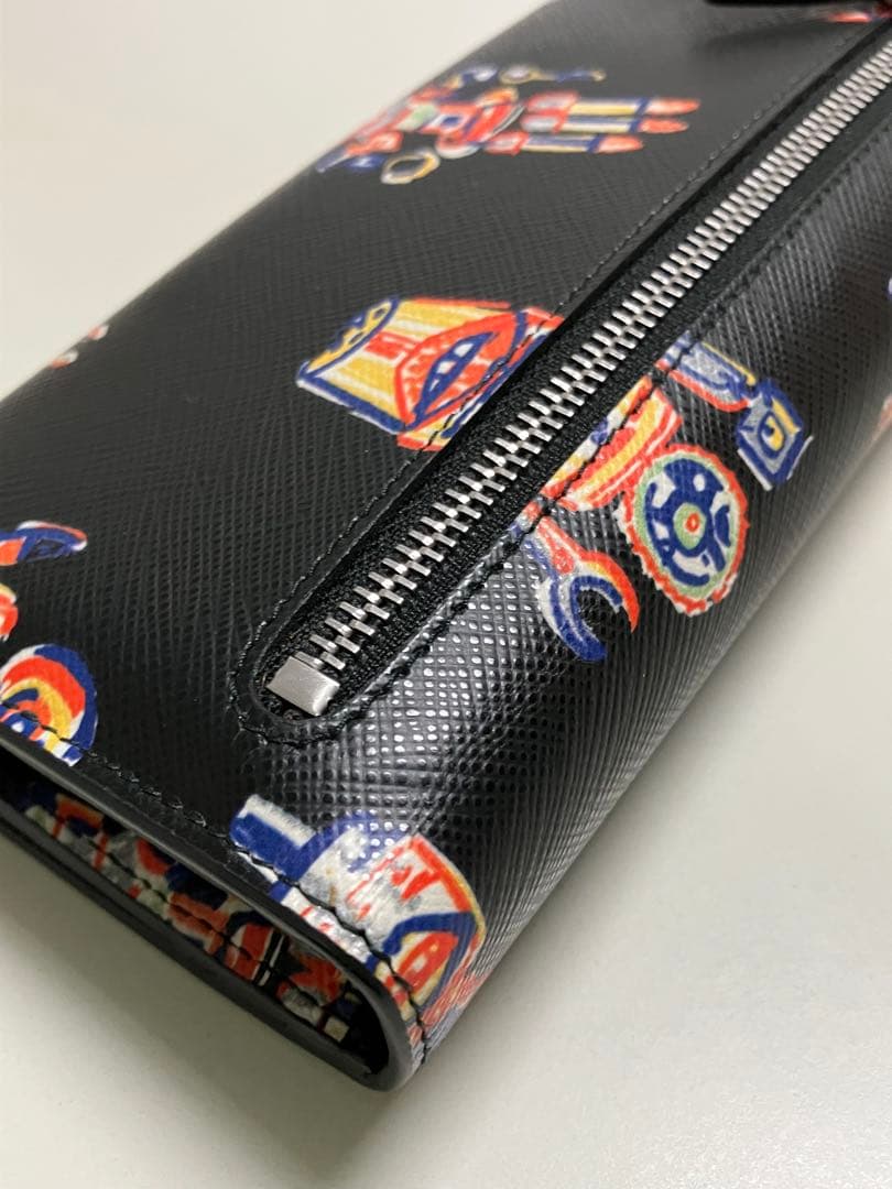 バンブー 　PRADA ロボット柄 長財布 ブラック　プラダ　1MH132