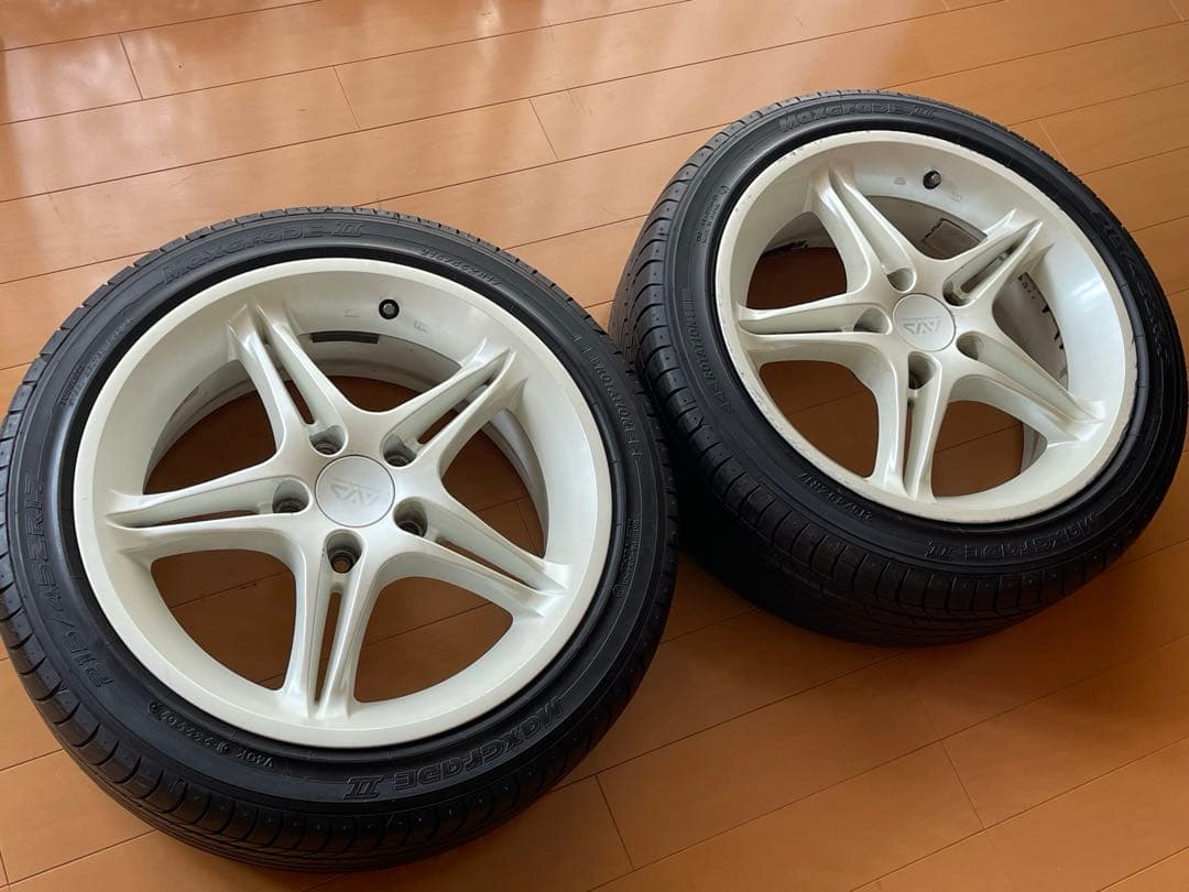 17インチ 7.5j 40 AVS VS5