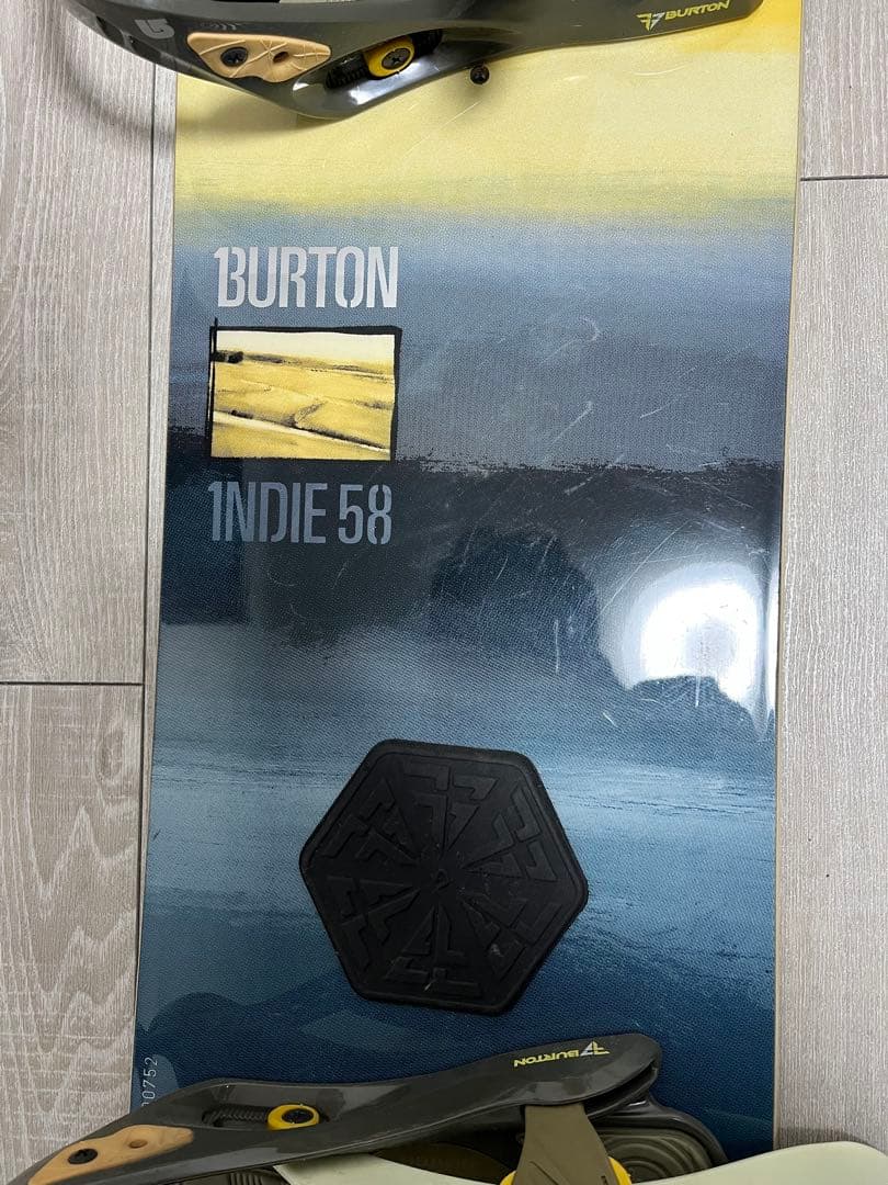 BURTON INDIE58（158㎝、ケース付き）