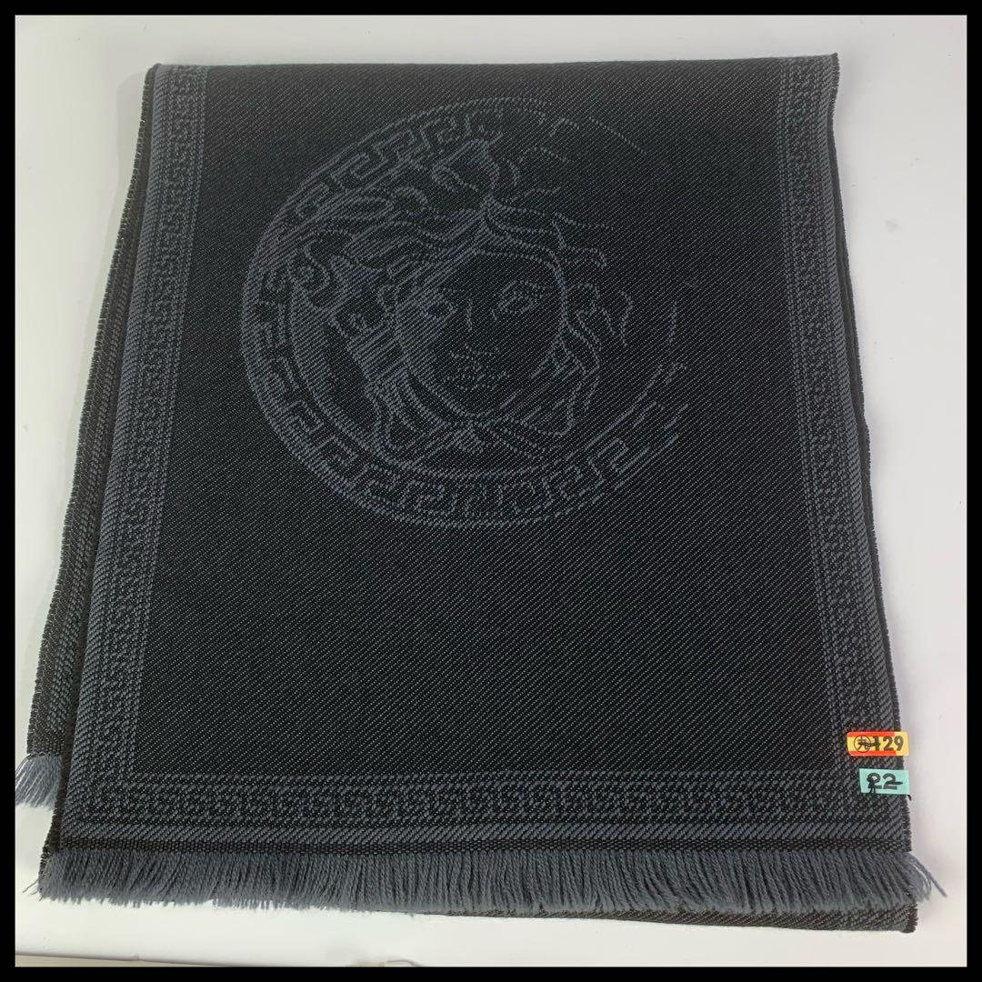 【クリーニング済】ヴェルサーチェ（VERSACE） メデューサ柄 ウールマフラー