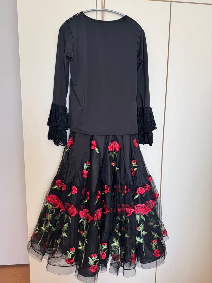 社交ダンス ドレス　薔薇刺繍