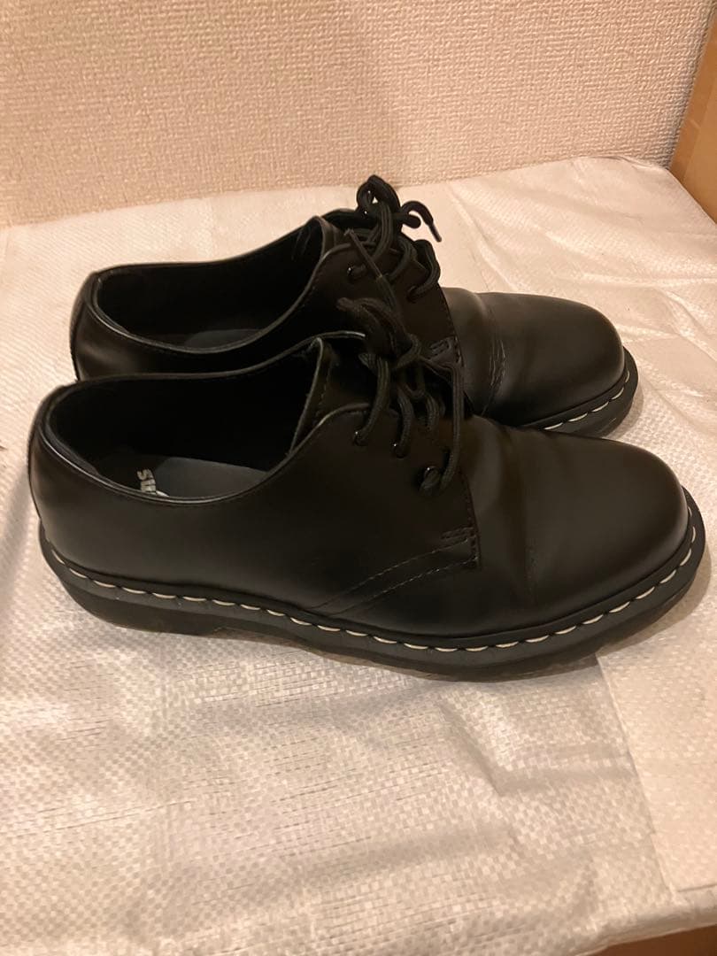 ドクターマーチン Dr.Martens ホワイトステッチ