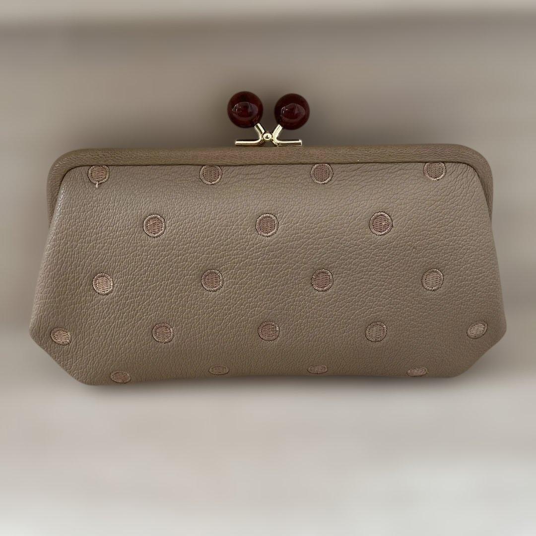 美品　perche　ペルケ水玉柄がま口　長財布　　ベージュ