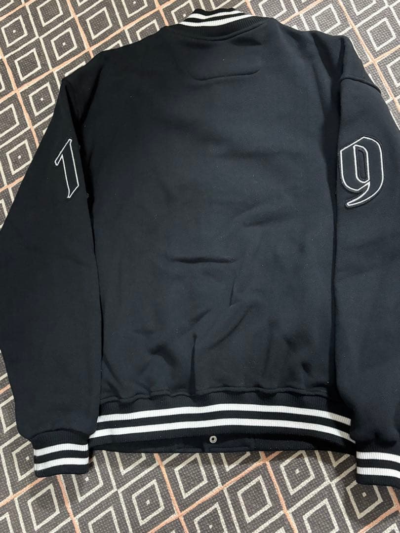 R*T様 Schott スタジャン ブラック