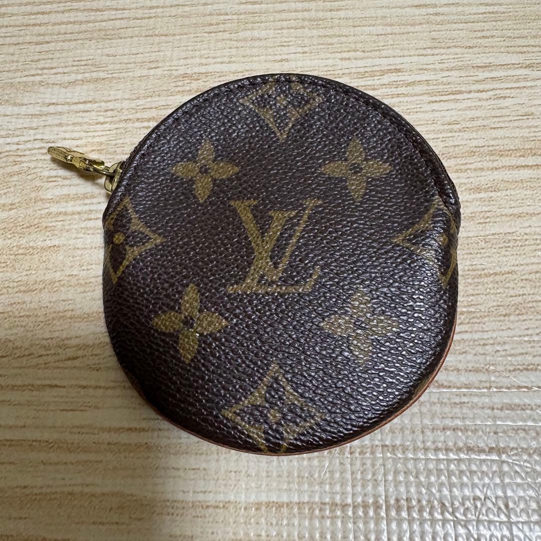 美品！Louis Vuitton モノグラム ケース ルイヴィトン 丸形