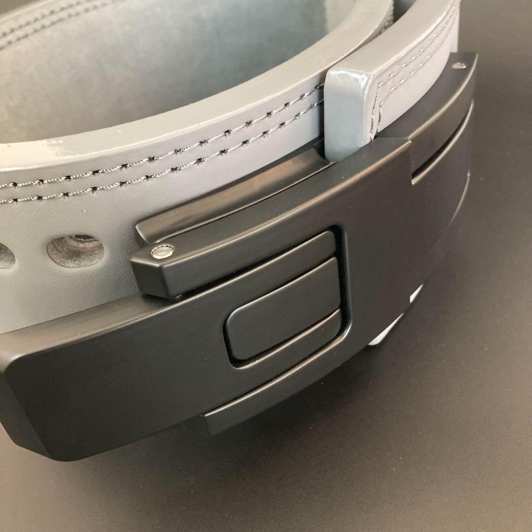 新品 パワーベルト レバーアクション XLサイズ 本革13ミリ 灰色×黒 可変式