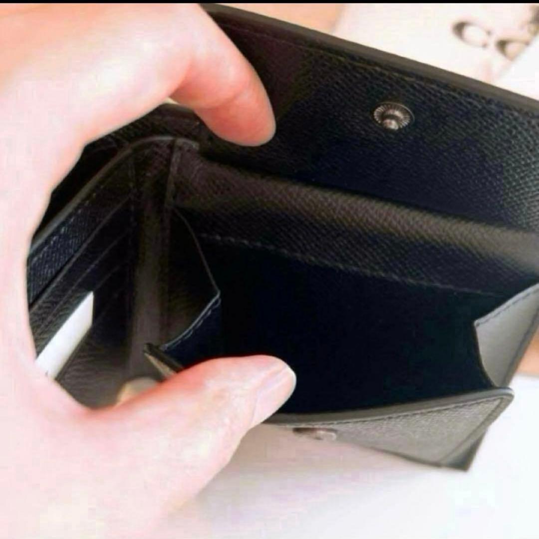 ✨新品未使用✨新作　COACH メンズ　二つ折り財布　ブラック　レザー