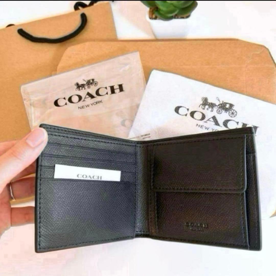 ✨新品未使用✨新作　COACH メンズ　二つ折り財布　ブラック　レザー