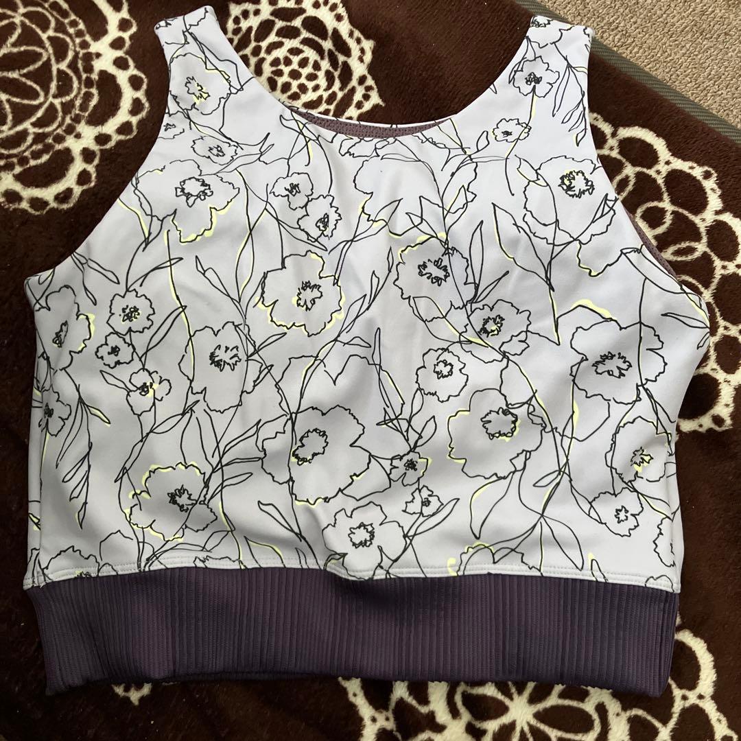 SUKALA 花柄ヨガタンクトップ 薄紫色　Sサイズ　新品タグ付き