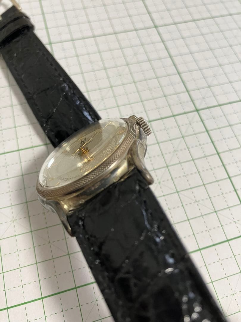 レビュートーメン　クリケット　メンズ腕時計