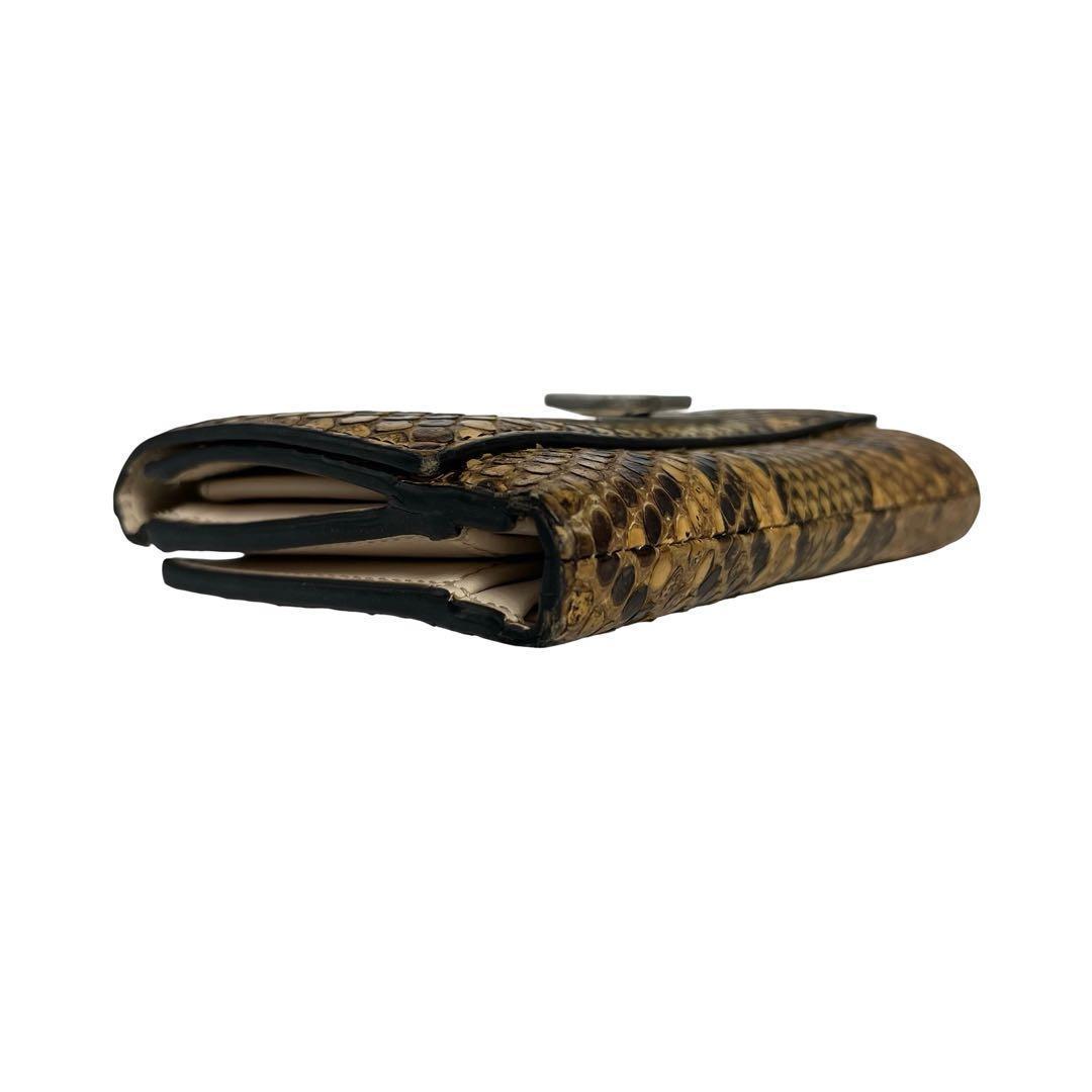 レア✨フェンディ 二つ折り財布 パイソン レザー ベージュ ヘビ ピーカブー