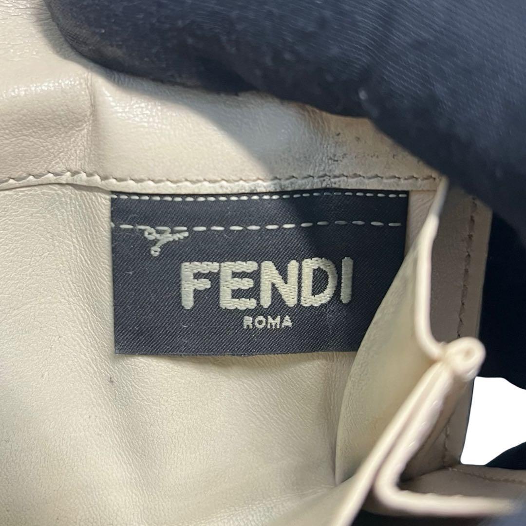 レア✨フェンディ 二つ折り財布 パイソン レザー ベージュ ヘビ ピーカブー