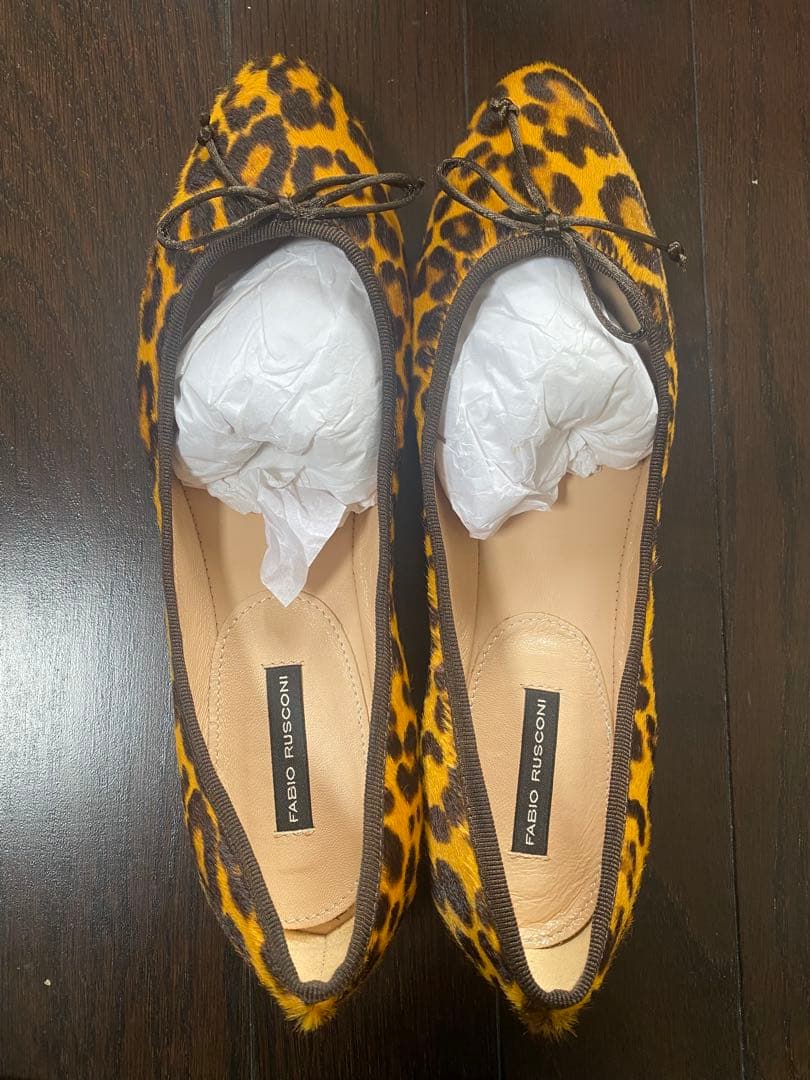 ファビオルスコーニ　フラットパンプス23.5