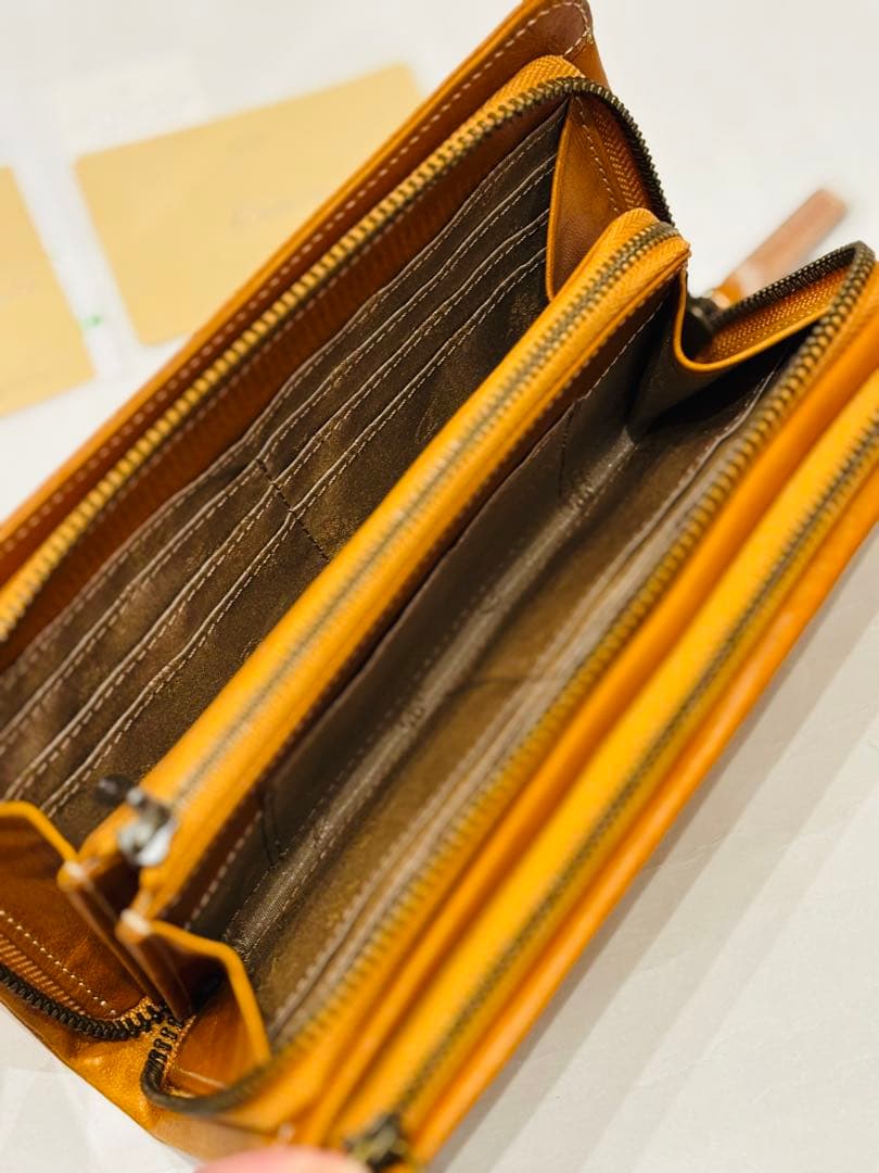 新品　ダコタ　長財布　トリコローレ　イタリア製牛革　通帳も入ります　マスタード