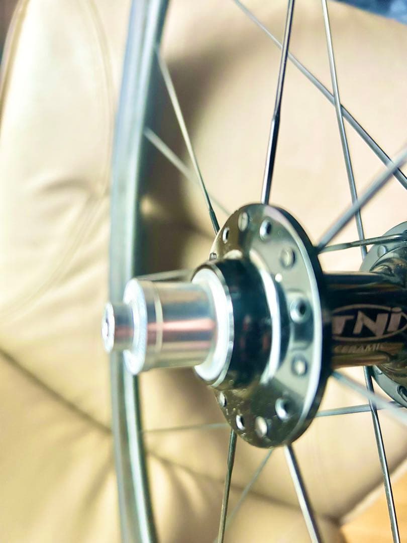 ◆TNIハブ仕様Carbonカーボンホイール後輪＆チューブラータイヤ付き◆