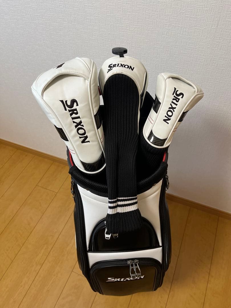 美品　SRIXONキャディバッグ レプリカモデル　ホワイト・ブラック