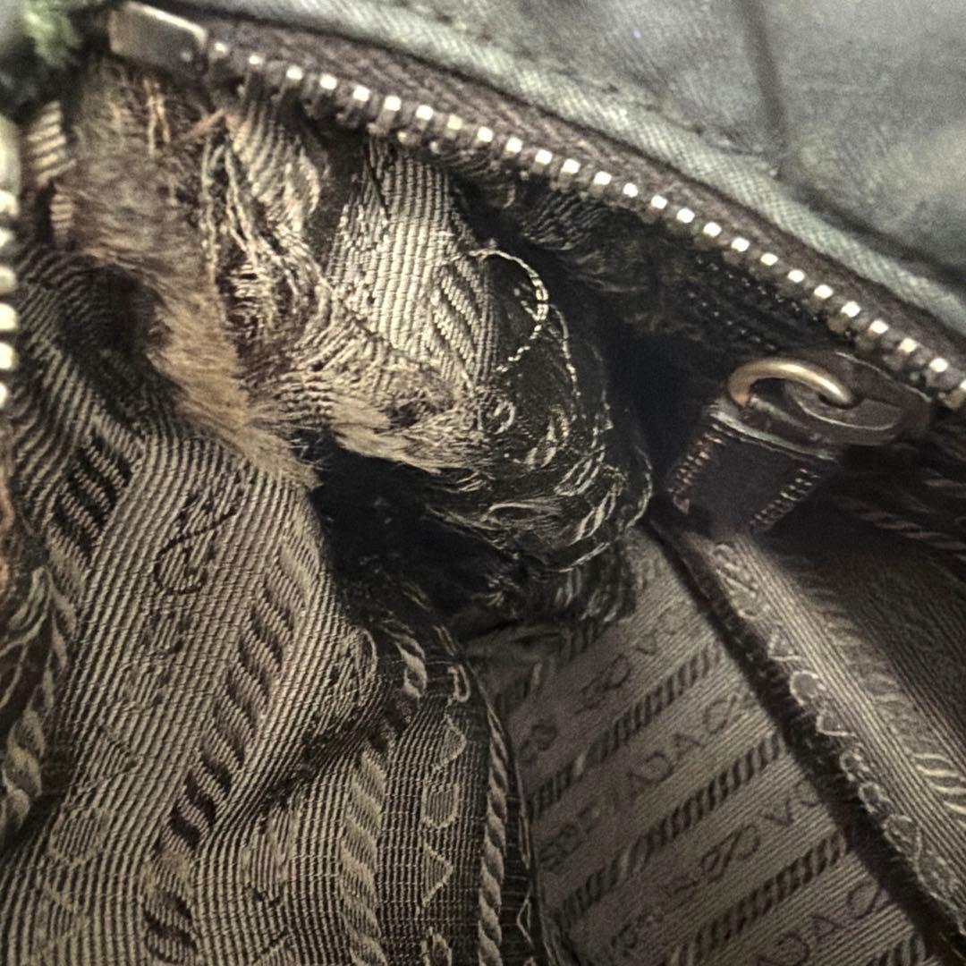 ✨希少✨プラダ ショルダーバッグ 三角ロゴプレート ナイロン レザー 黒