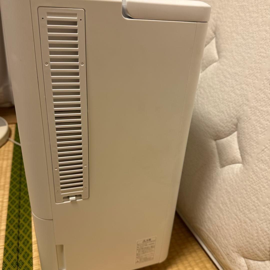 コンパクトクーラー2024年製