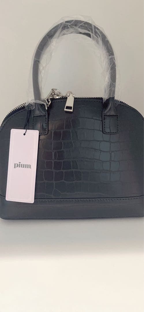 pium フロントリボンクロコ調バック